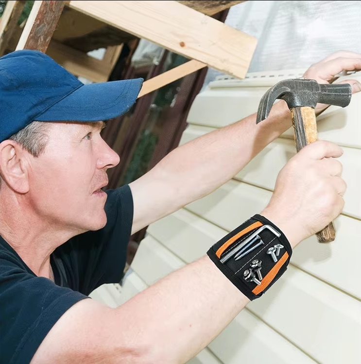 8-MAGNETIC-WRISTBAND (1)